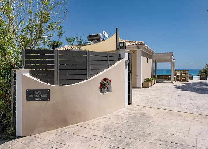 Addimare Sea View Villa, And Events Venue 빌라