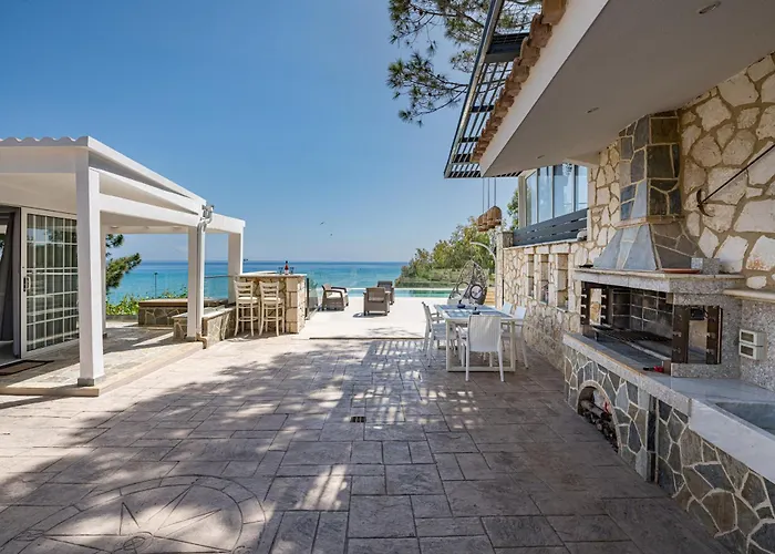 Addimare Sea View Villa, And Events Venue 빌라